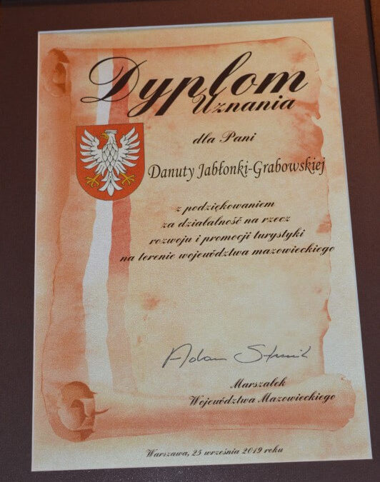 Dyplom za promocję i rozwój turystyki na Mazowszu dla Danuty Jabłonka-Grabowskiej