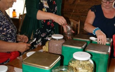 Warsztaty herbaciane w „Ziołowym Zakątku” w Korycinach