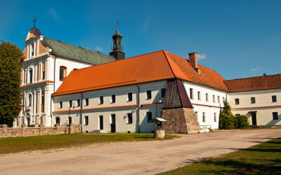 Barokowy zespół klasztorny w Zarębach Kościelnych