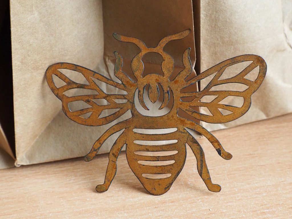 Szablon malarski w kształcie pszczoły                          